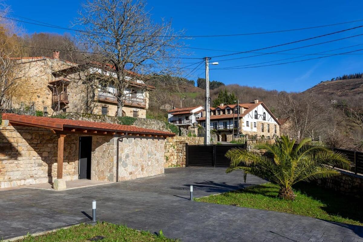 Sandonana Old Palace Lodge Villafufre Extérieur photo